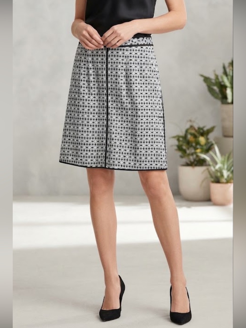 Vintage Talbots Black & White Geometric A-Line Skirt Made in Hong Kong